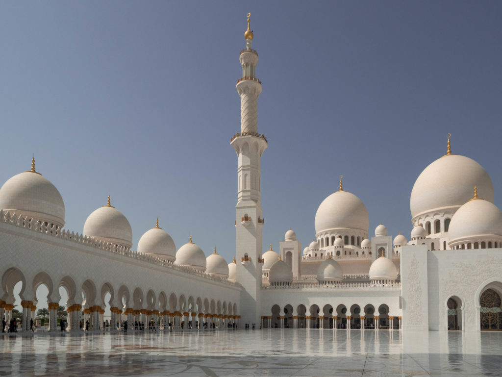 Grande Mosquée Cheikh Zayed : incontournable à Abu Dhabi