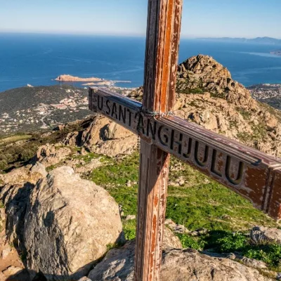 Randonnées à Ile-Rousse et Cavi, faciles et familiales